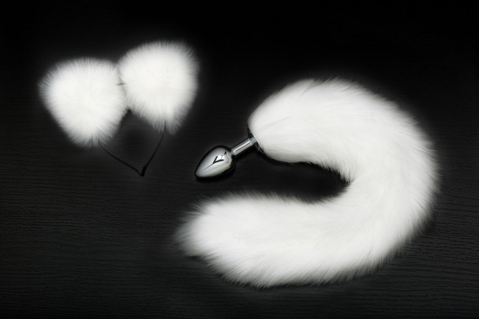 Серебристая анальная пробка с белым хвостиком и ободком-ушками купить в секс шопе