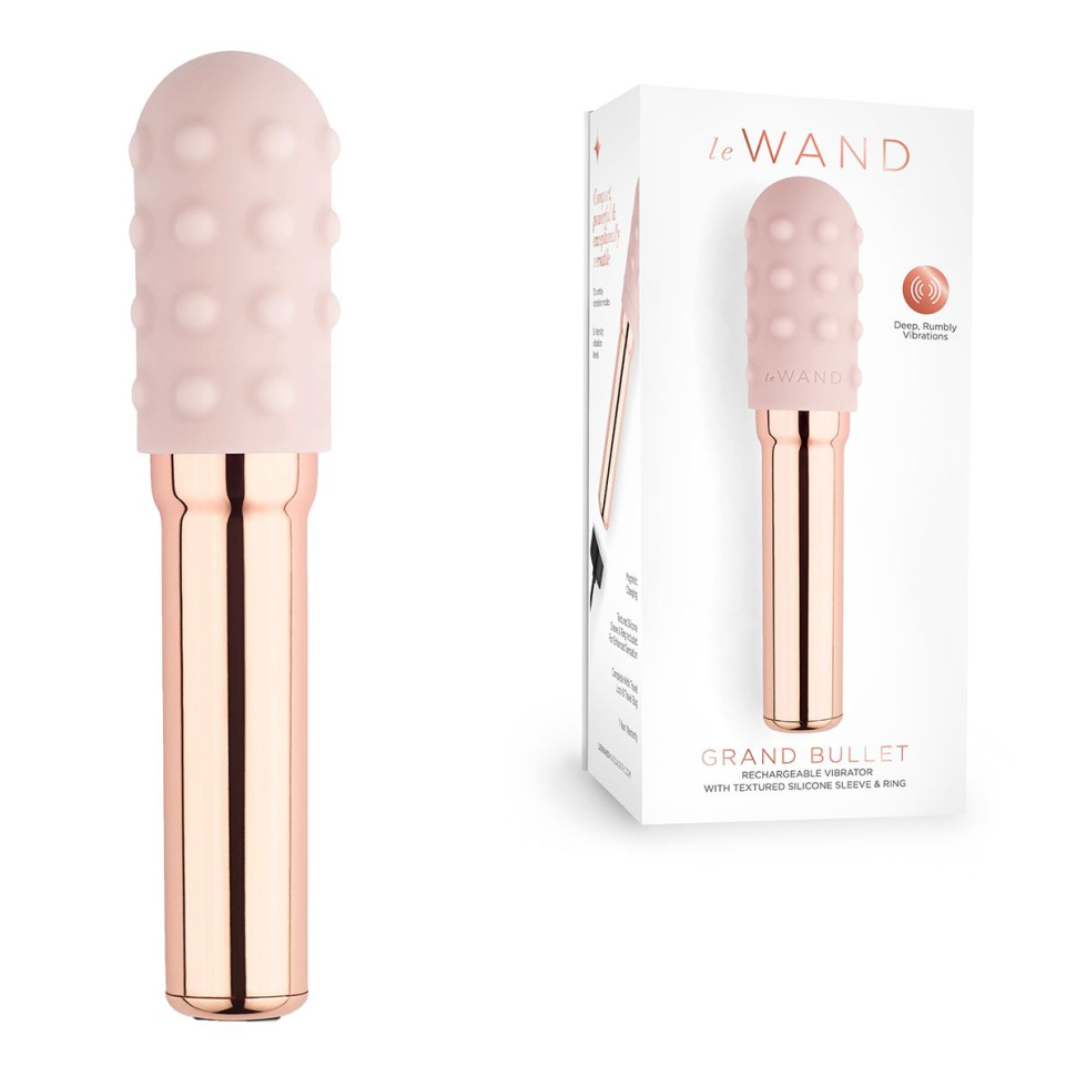Пудровый жезловый вибратор Le Wand Grand Bullet с двумя нежными насадками купить в секс шопе