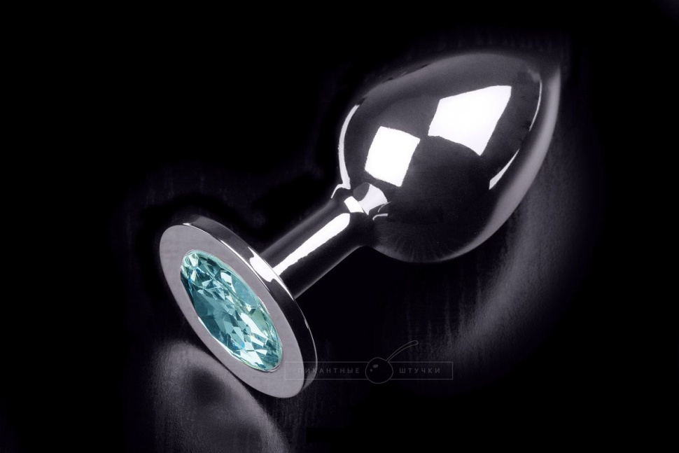 Большая серебристая анальная пробка с круглым кончиком и ярким голубым кристаллом - 9 см. купить в секс шопе