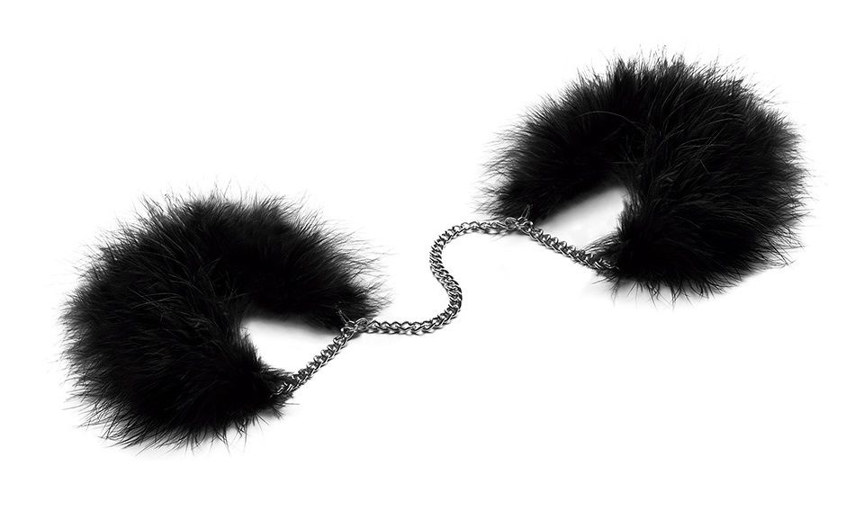 Перьевые наручники Za Za Zu Feather Handcuffs Bijoux купить в секс шопе