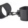 Мягкие нейлоновые наручники с карабином Beginner s Nylon Cuffs купить в секс шопе