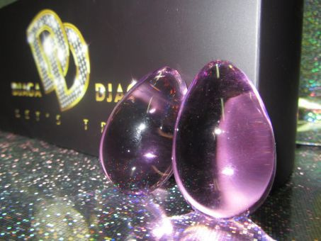 Фиолетовые вагинальные шарики из стекла купить в секс шопе