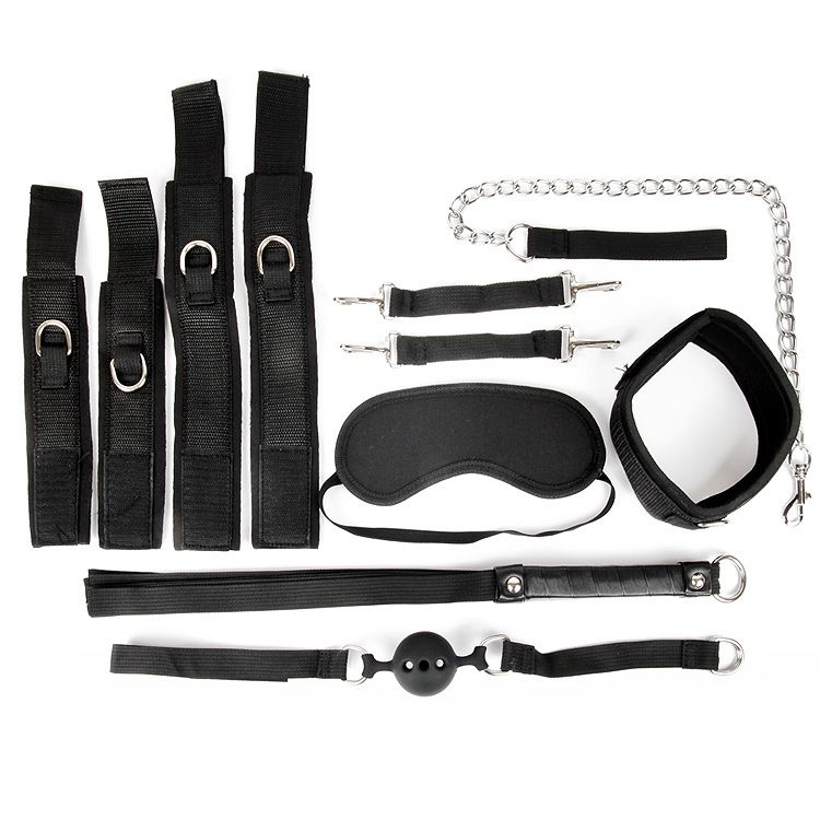 Черный текстильный набор БДСМ: наручники, оковы, ошейник с поводком, кляп, маска, плеть купить в секс шопе