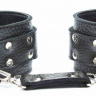 Кожаные наручники с пряжкой купить в секс шопе