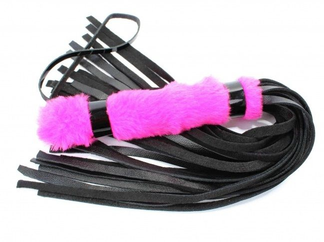 Нежная плеть с розовым мехом BDSM Light - 43 см. купить в секс шопе