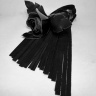 Черная замшевая плеть с лаковой розой в рукояти - 40 см. купить в секс шопе