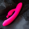 Розовый вибратор Pimple с клиторальным отростком - 23 см. купить в секс шопе