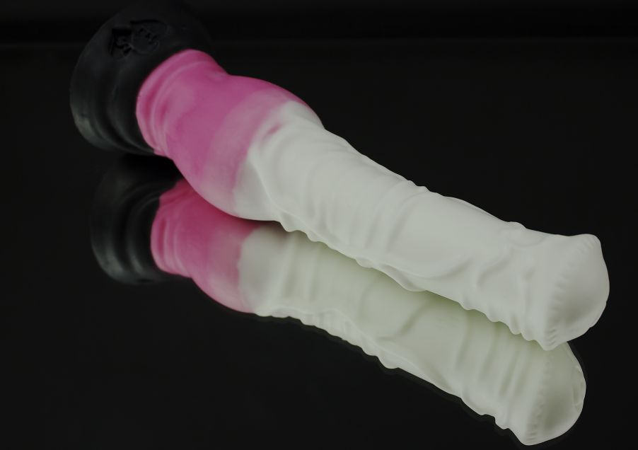 Бело-розовый фаллоимитатор  Пони large  - 26,5 см. купить в секс шопе