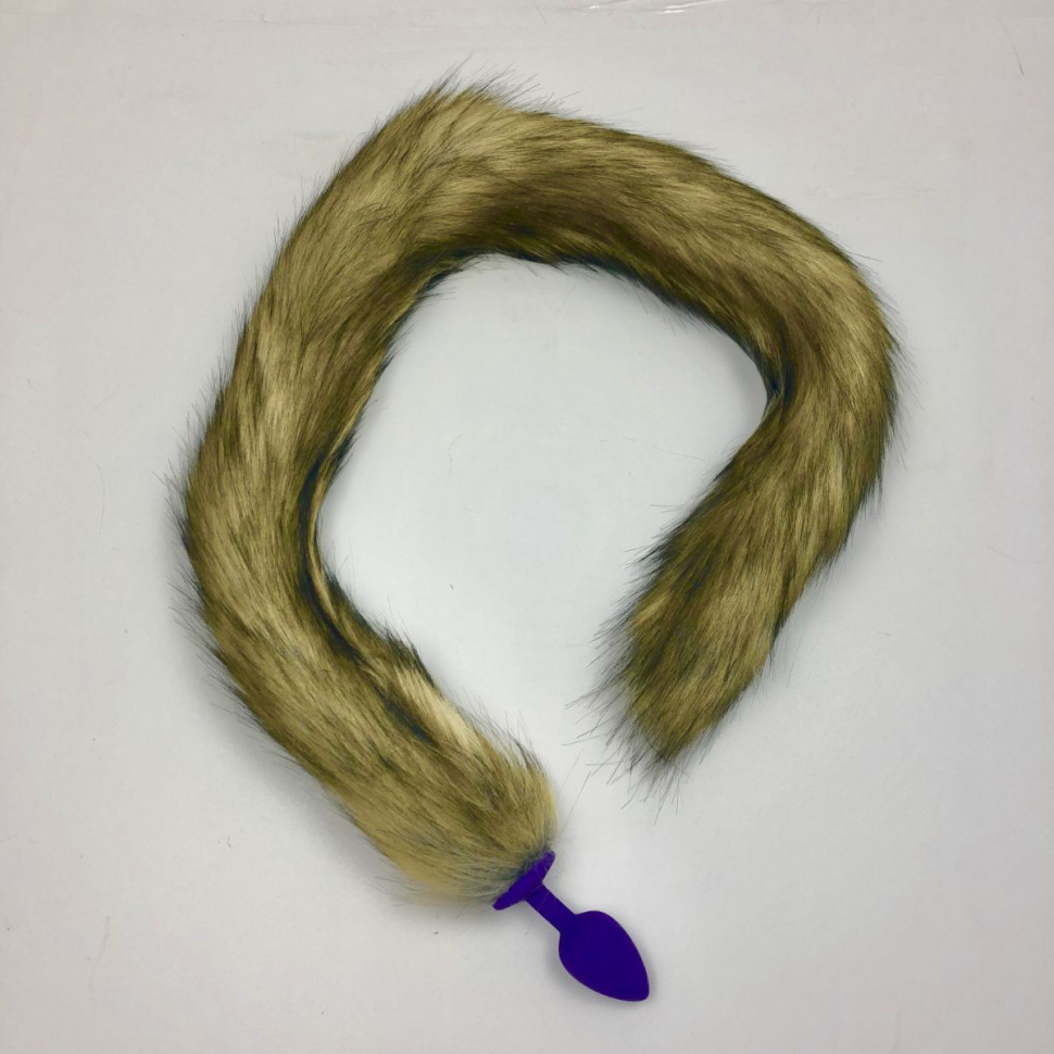 Фиолетовая анальная пробка с длинным лисьим хвостом купить в секс шопе