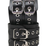Широкие черные кожаные наручники без подкладки купить в секс шопе