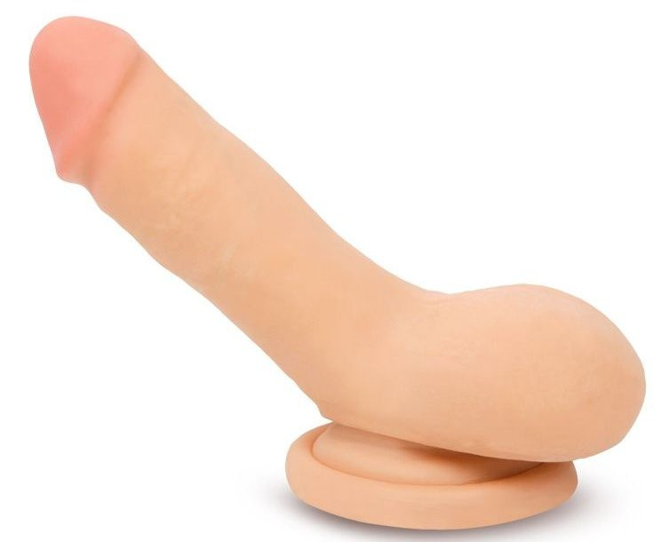 Телесный реалистичный фаллоимитатор с присоской - 15 см. купить в секс шопе