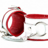 Бело-красные кожаные наручники с кольцом купить в секс шопе