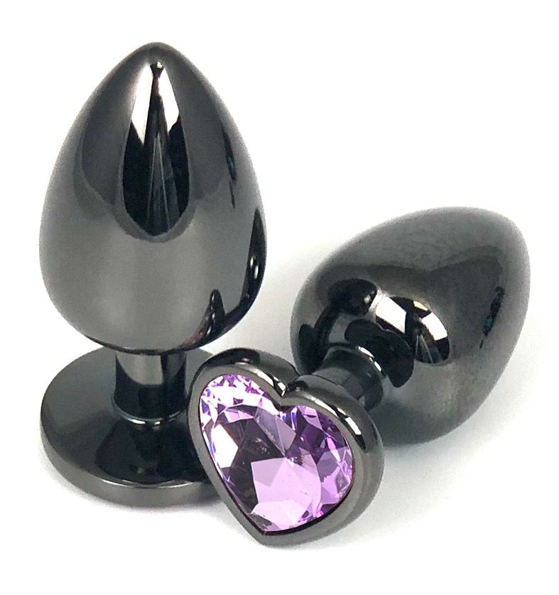 Черная гладкая анальная пробка с сиреневым кристаллом-сердечком - 7,5 см. купить в секс шопе