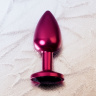 Красная анальная пробка с кристаллом черного цвета - 7,2 см. купить в секс шопе