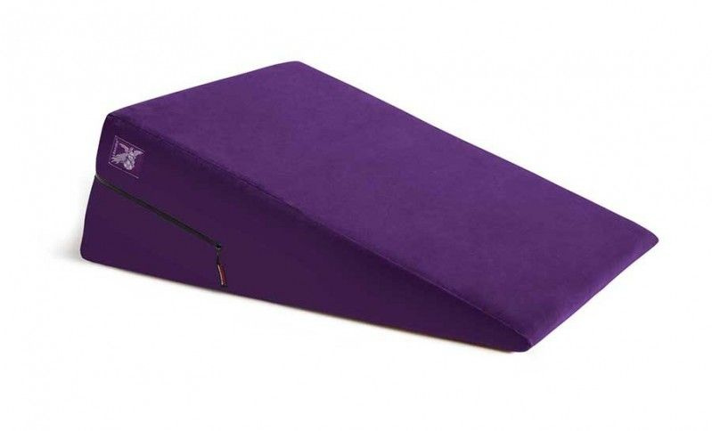 Фиолетовая подушка для любви Liberator Ramp купить в секс шопе