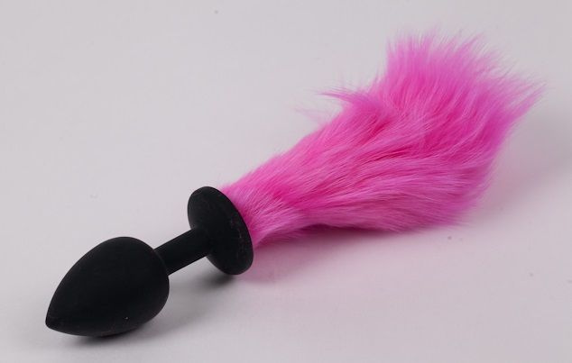 Черная силиконовая анальная пробка с розовым хвостиком купить в секс шопе